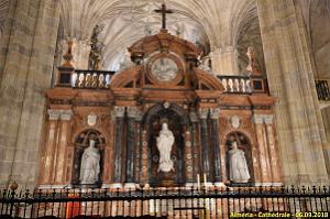 28 LA CATHEDRALE ET LE FORTERESSE DE L INCARNATION (56)